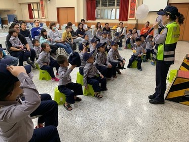 新竹市警察局小小警察體驗營交通安全宣導