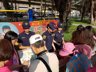 中央公園慶祝母親節高齡宣導活動