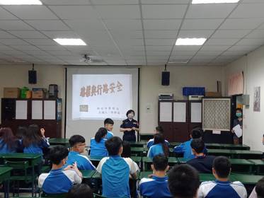 新竹市光復高中進修部交通宣導