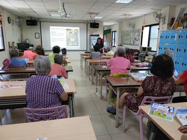 新竹市立功社區高齡者行路安全宣導