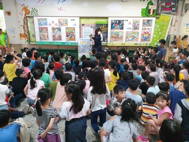 新竹市東門國小交通安全繪畫比賽巡迴展有獎問答